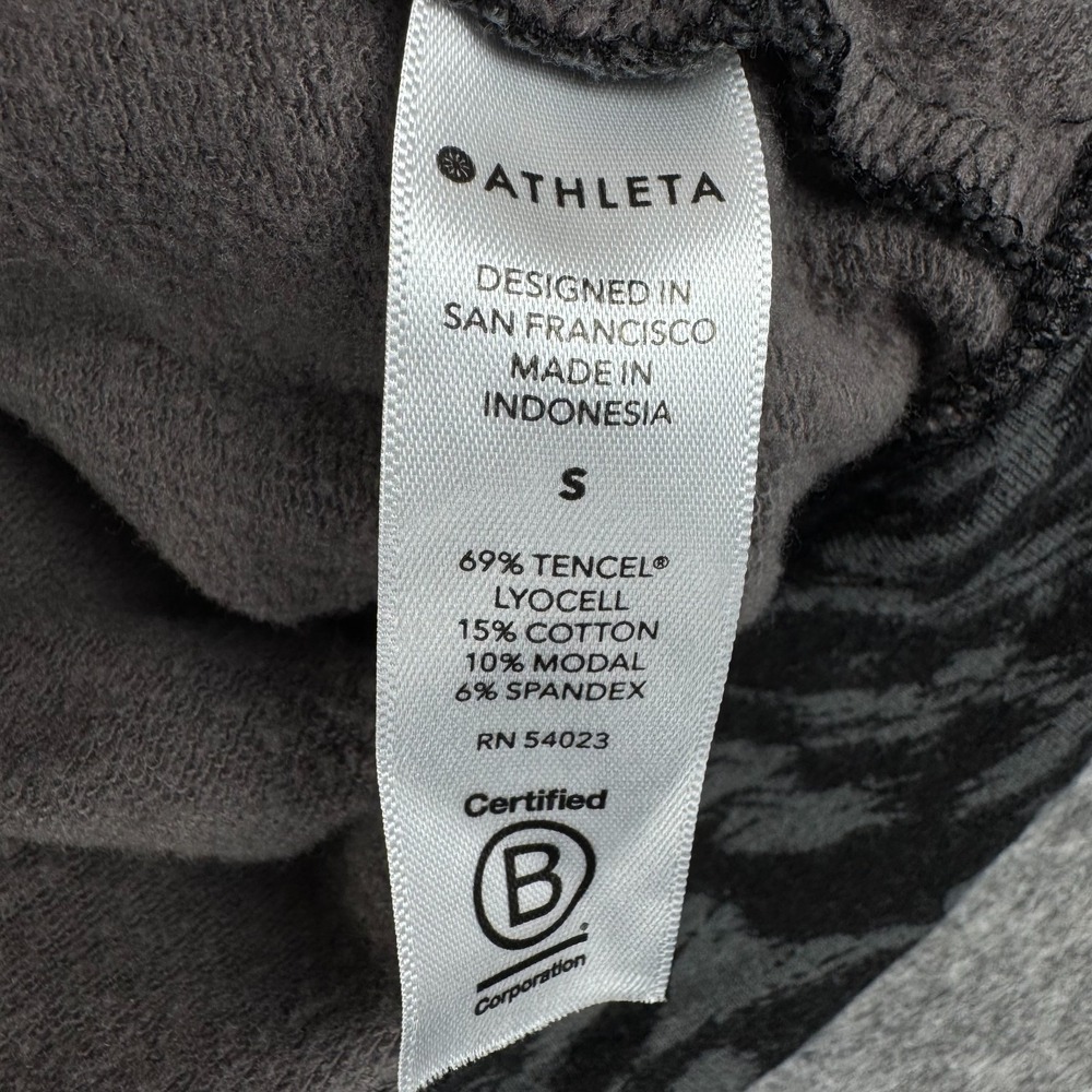 Athleta Balance Sweatshirt Animal Print Black Wmens‎ Small S - Picture 5 of 10